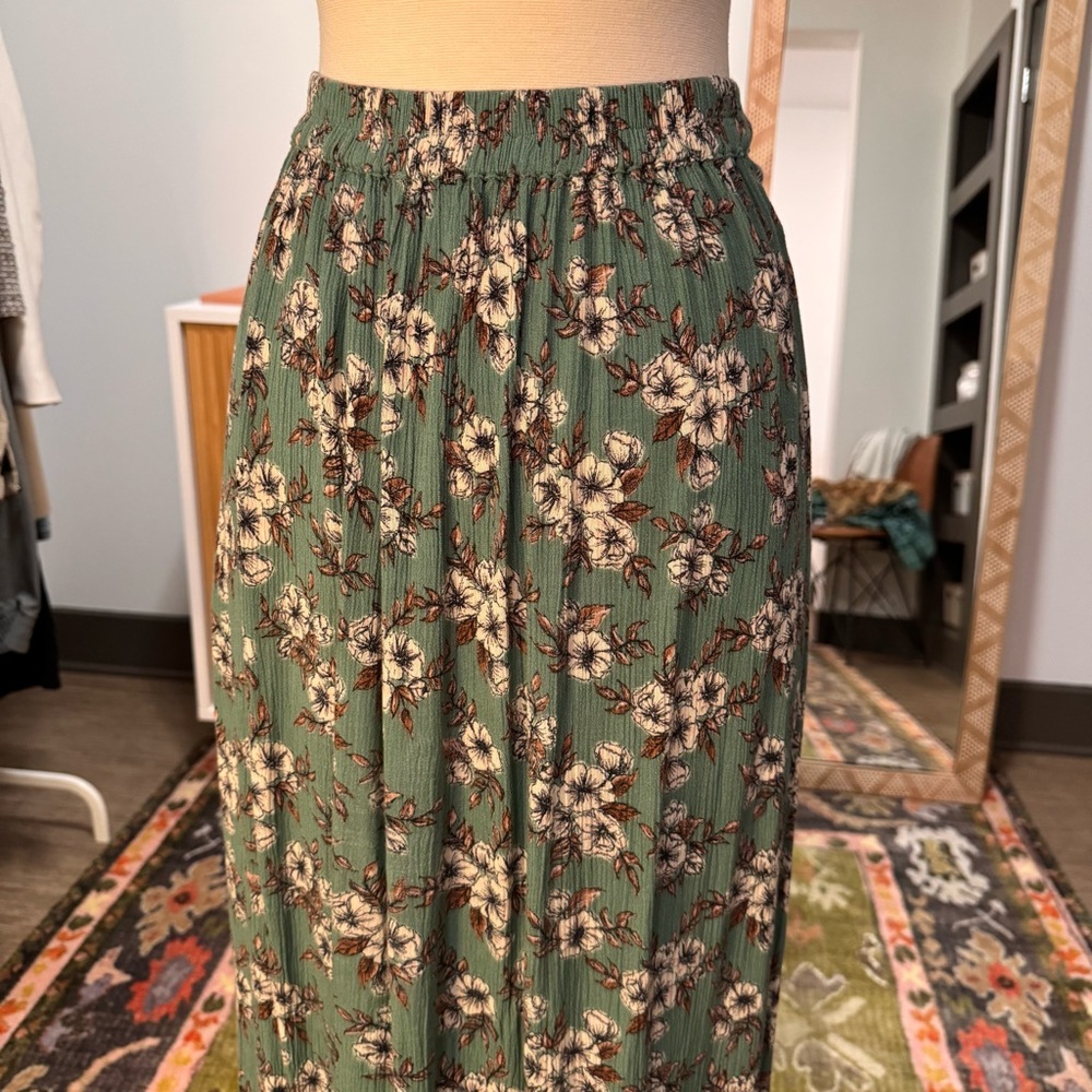 Earthbound Trading Co. Teal Floral Maxi Skirt Small - Picture 6 of 10